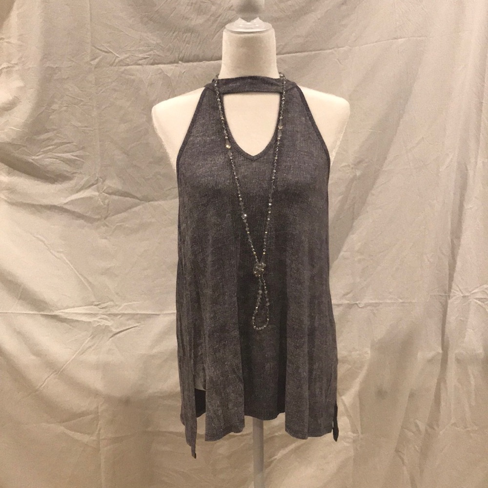 Gray tank